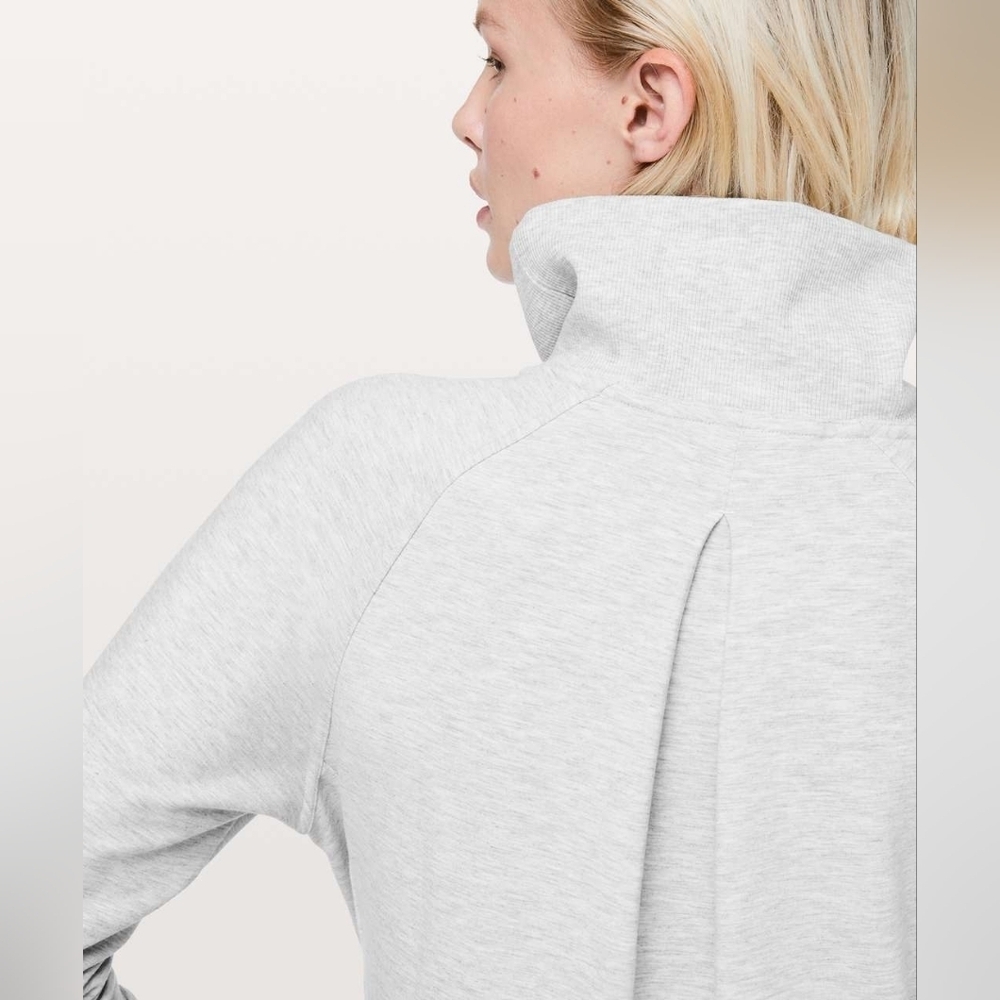 Lululemon High Lines Pullover Size 6 Light Gray Style Number: W3BN6S Long Sleeve - Picture 4 of 16